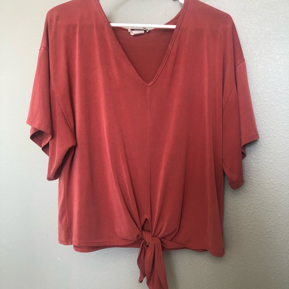 Cute Flowy Tie Top